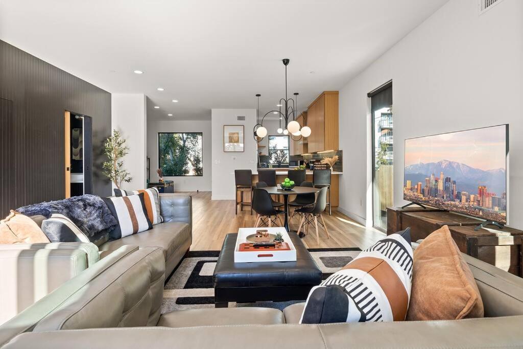 Rooftop 3b 3ba House Near Dodger Stadium And Dtla Los Angeles